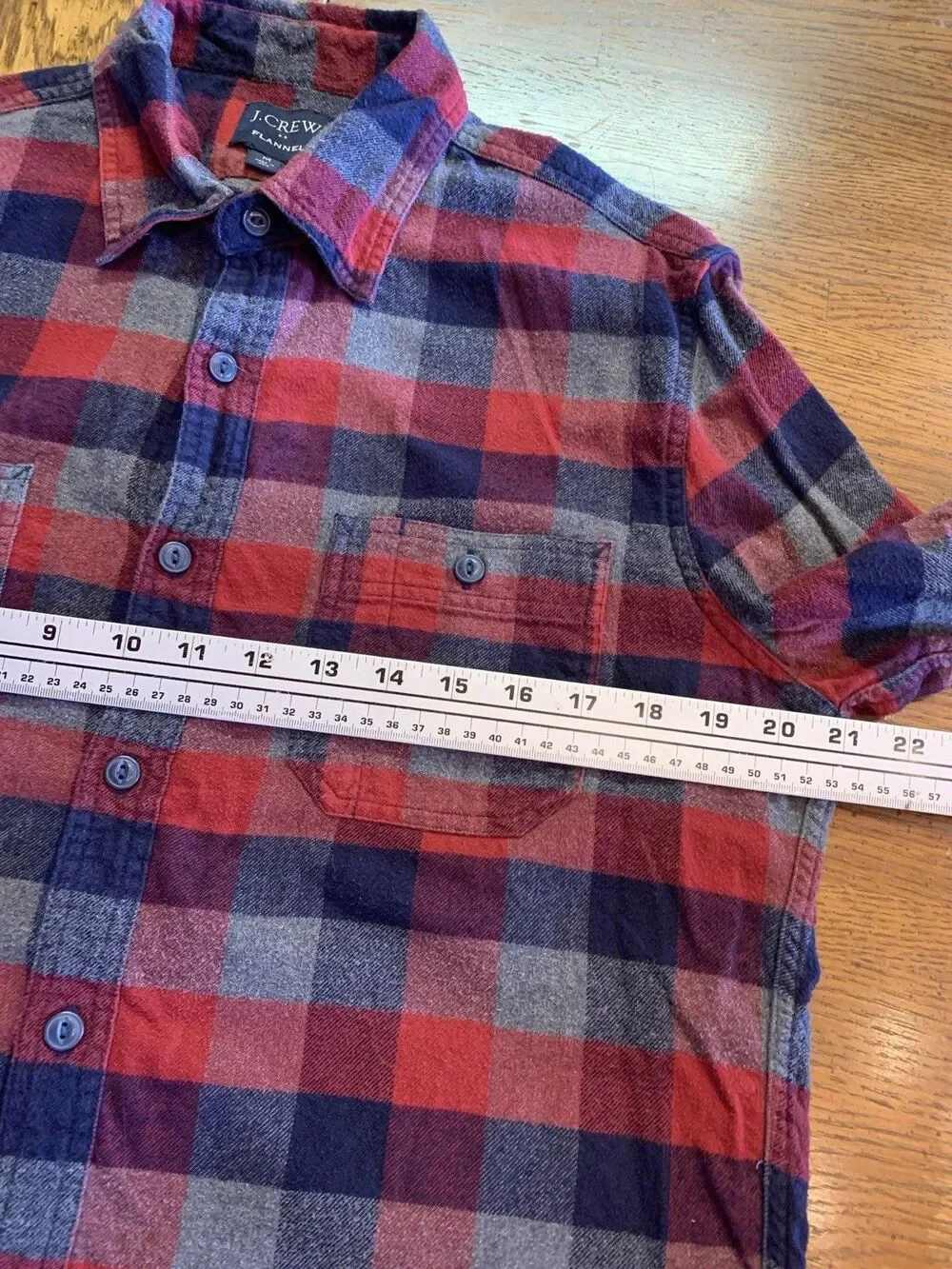 J. Crew Flannel Men’s Button Up Plaid Shirt Sz Medium Cabincore *Note